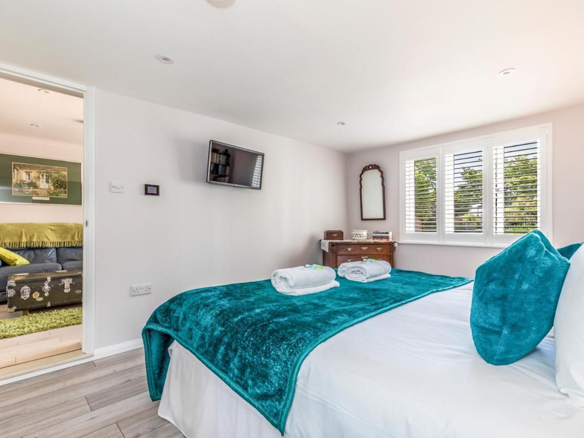 Pass The Keys Charming Apartment Attached To Thatched Cottage Chichester Luaran gambar